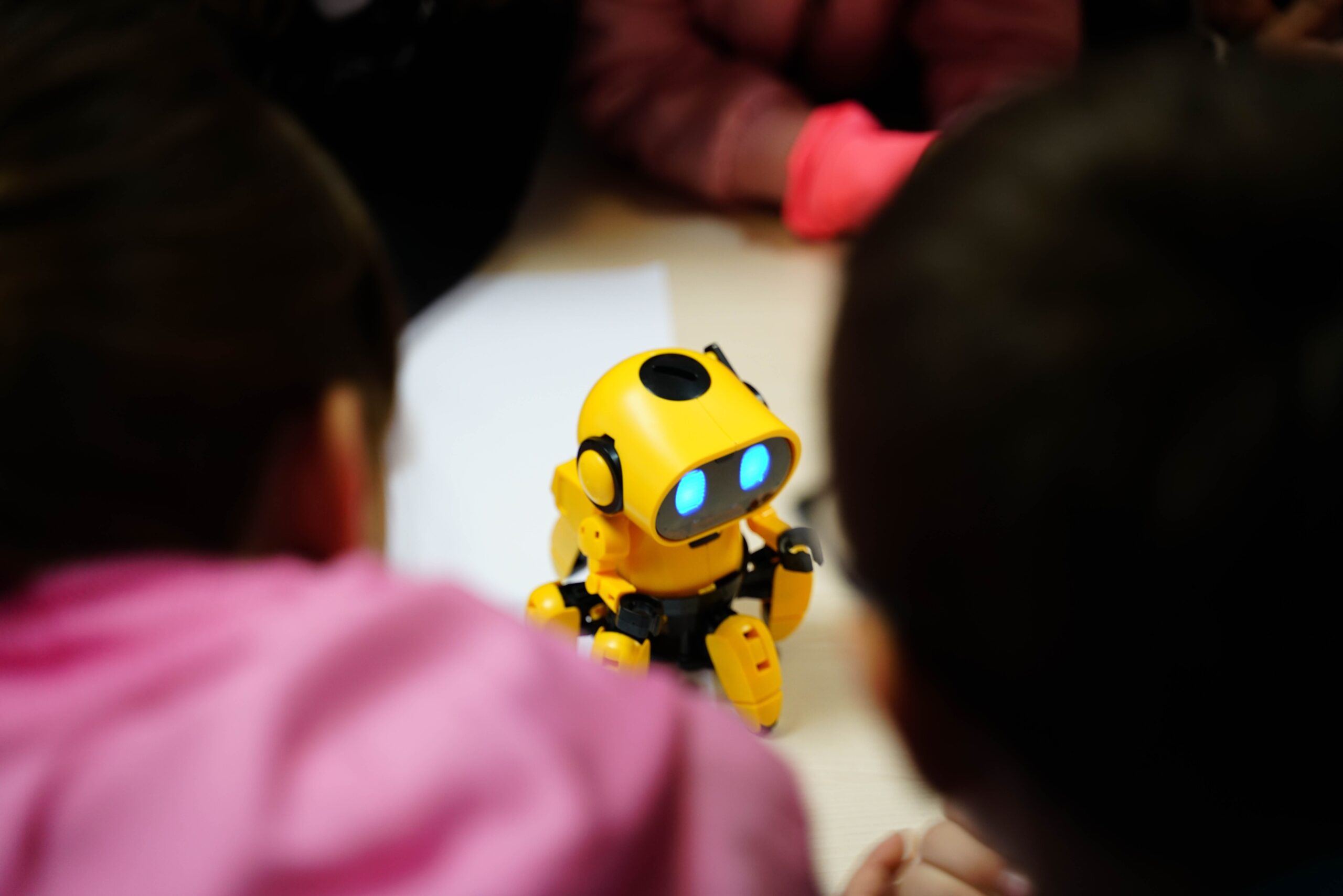 Programming, Artificial Intelligence, and Robotics Course for Children